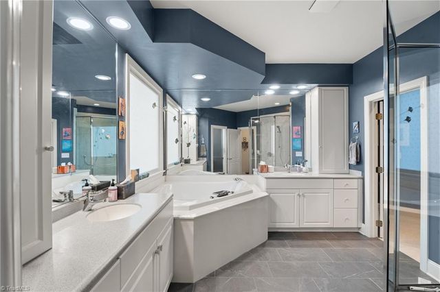 3707 Bradwyck Circle, Winston-salem, NC 27104