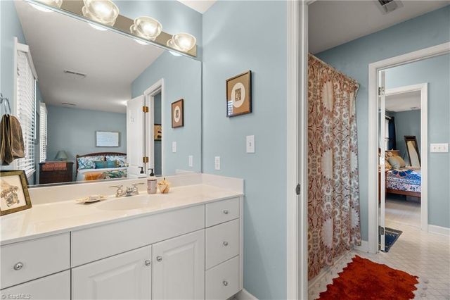 3707 Bradwyck Circle, Winston-salem, NC 27104