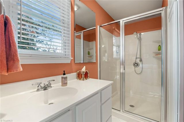 3707 Bradwyck Circle, Winston-salem, NC 27104