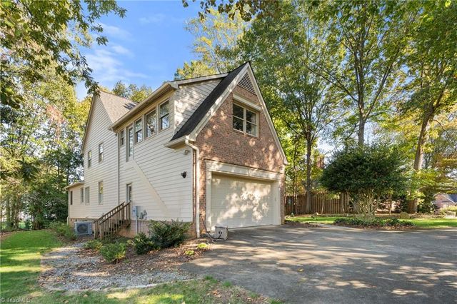 3707 Bradwyck Circle, Winston-salem, NC 27104