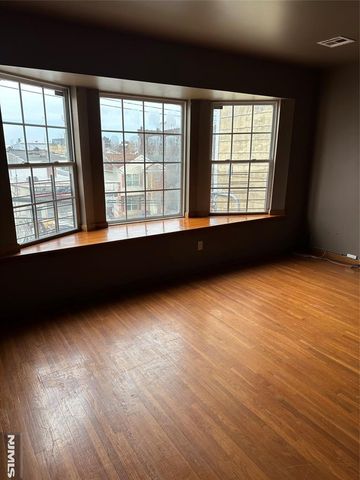 52 Stone Street, Newark, NJ 07104