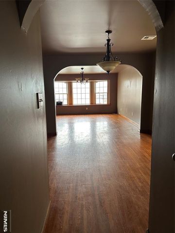 52 Stone Street, Newark, NJ 07104