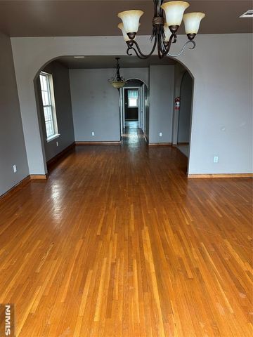 52 Stone Street, Newark, NJ 07104