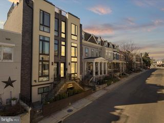 558 HARVARD ST NW #B, Washington, DC 20001