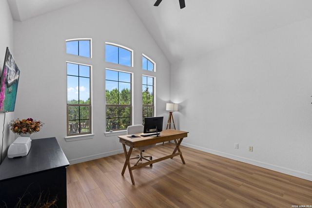 9314 Schoolhouse Rd, San Antonio, TX 78255