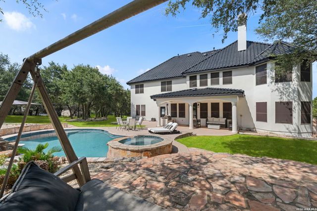 9314 Schoolhouse Rd, San Antonio, TX 78255