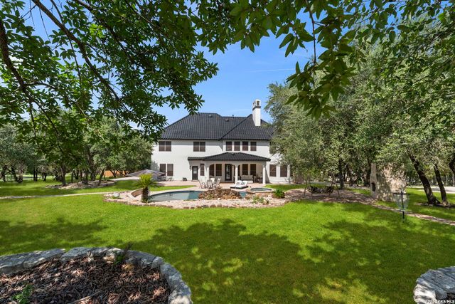 9314 Schoolhouse Rd, San Antonio, TX 78255