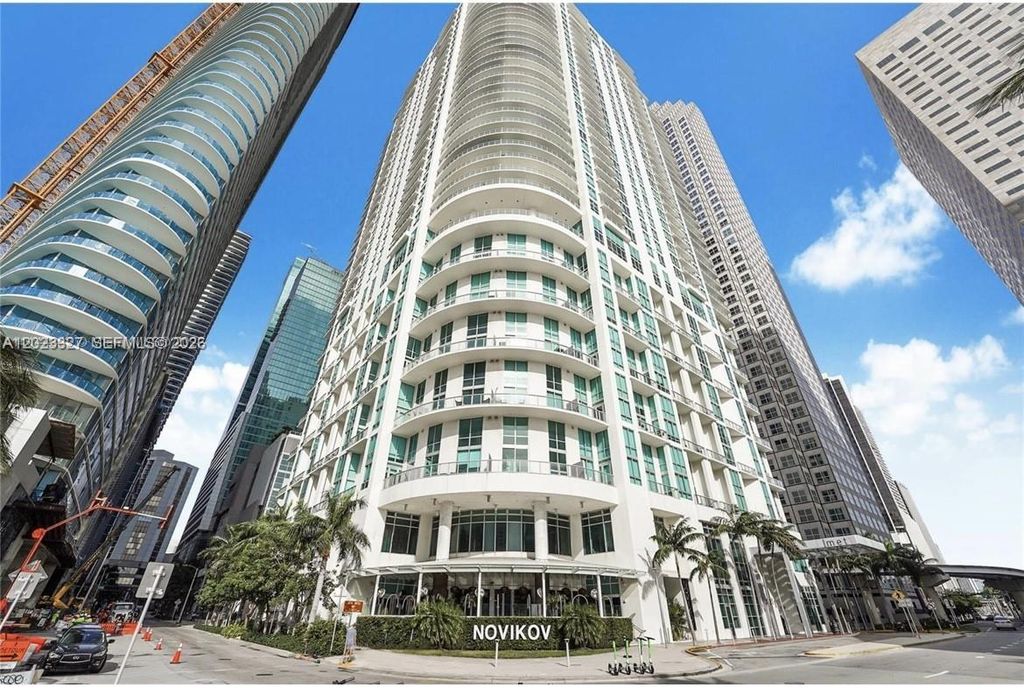 300 S Biscayne Blvd T-1404, Miami, FL 33131