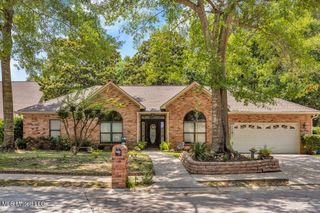 807 Woodglen Drive Drive, Ocean Springs, MS 39564