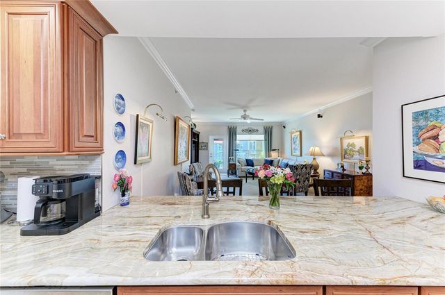 808 3RD AVENUE W 805, Bradenton, FL 34205