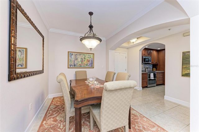 808 3RD AVENUE W 805, Bradenton, FL 34205