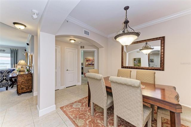 808 3RD AVENUE W 805, Bradenton, FL 34205