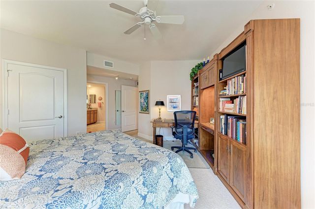 808 3RD AVENUE W 805, Bradenton, FL 34205