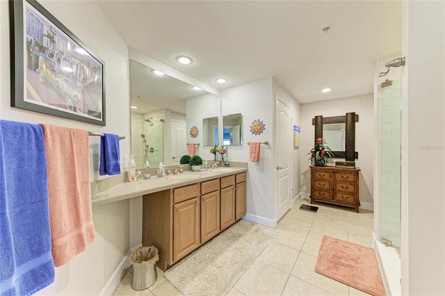 808 3RD AVENUE W 805, Bradenton, FL 34205