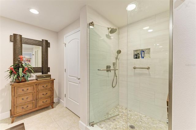 808 3RD AVENUE W 805, Bradenton, FL 34205