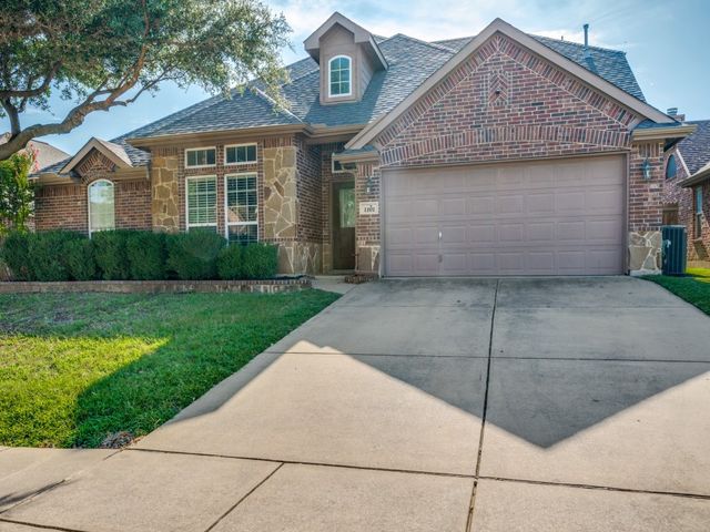 1101 Hidden Lake Drive, Burleson, TX 76028