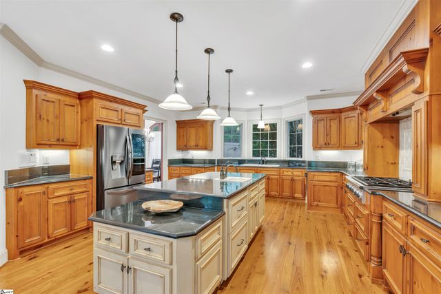 6 Deer Valley Court, Travelers Rest, SC 29690