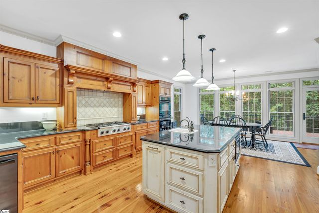 6 Deer Valley Court, Travelers Rest, SC 29690