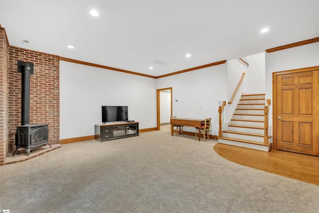 6 Deer Valley Court, Travelers Rest, SC 29690