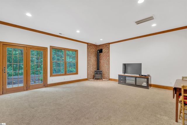 6 Deer Valley Court, Travelers Rest, SC 29690