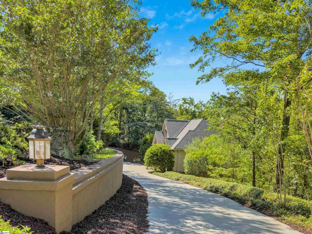 6 Deer Valley Court, Travelers Rest, SC 29690