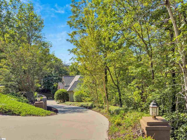 6 Deer Valley Court, Travelers Rest, SC 29690