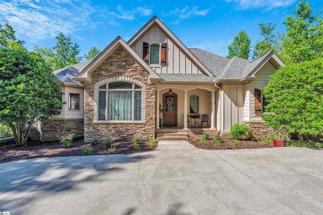 6 Deer Valley Court, Travelers Rest, SC 29690