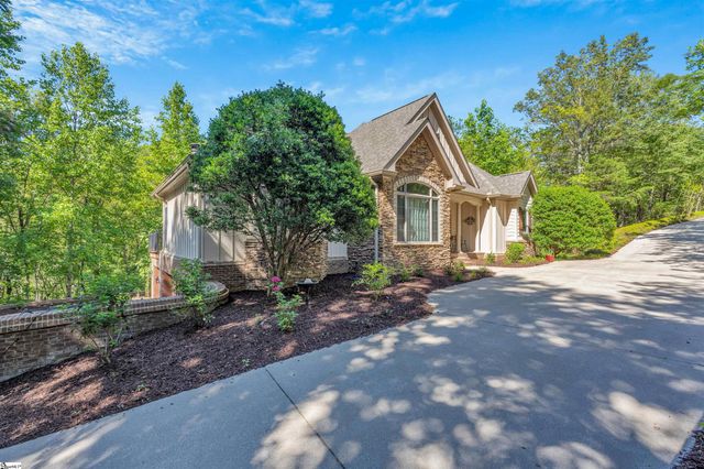 6 Deer Valley Court, Travelers Rest, SC 29690