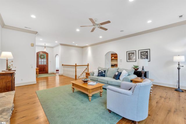 6 Deer Valley Court, Travelers Rest, SC 29690