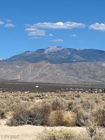 1300 East Jacaranda Street, Pahrump, NV 89048