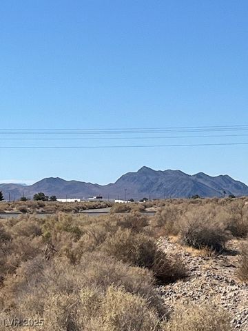 1300 East Jacaranda Street, Pahrump, NV 89048