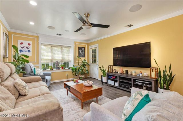 231 Atlantic Street 12, Keyport, NJ 07735