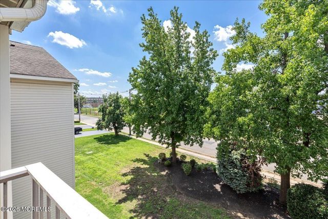 231 Atlantic Street 12, Keyport, NJ 07735