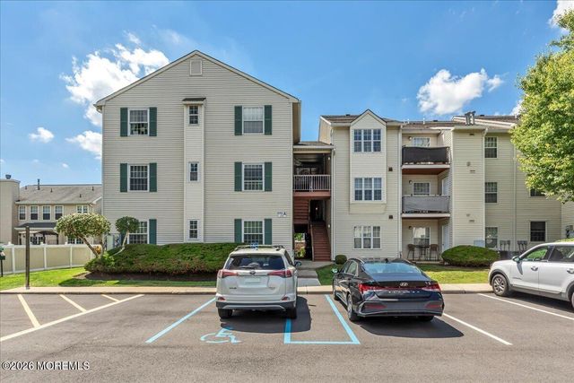 231 Atlantic Street 12, Keyport, NJ 07735