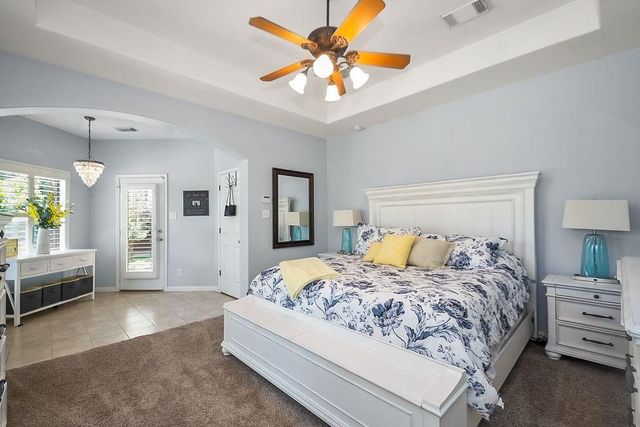 318 Sunrise Blvd, Angleton, TX 77515