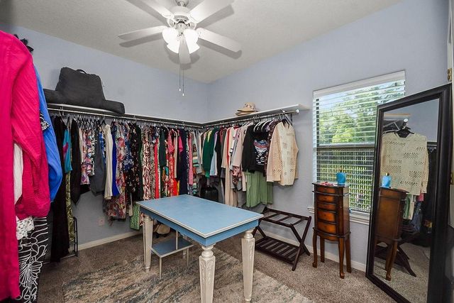 318 Sunrise Blvd, Angleton, TX 77515