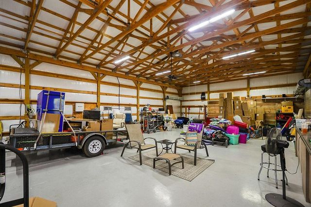 318 Sunrise Blvd, Angleton, TX 77515