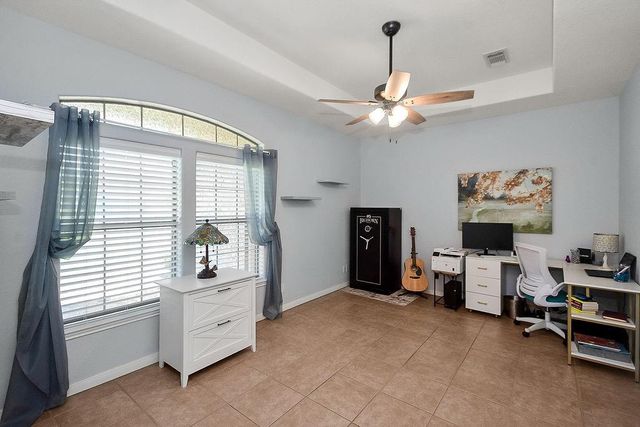 318 Sunrise Blvd, Angleton, TX 77515