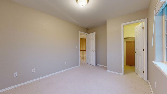 12516 Eagle Reach Court, Pasco, WA 99301