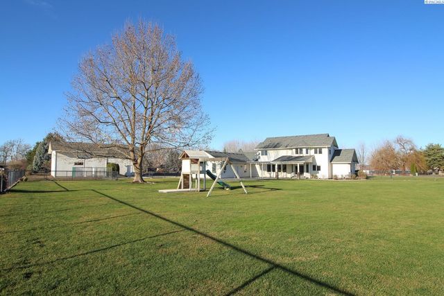 12516 Eagle Reach Court, Pasco, WA 99301