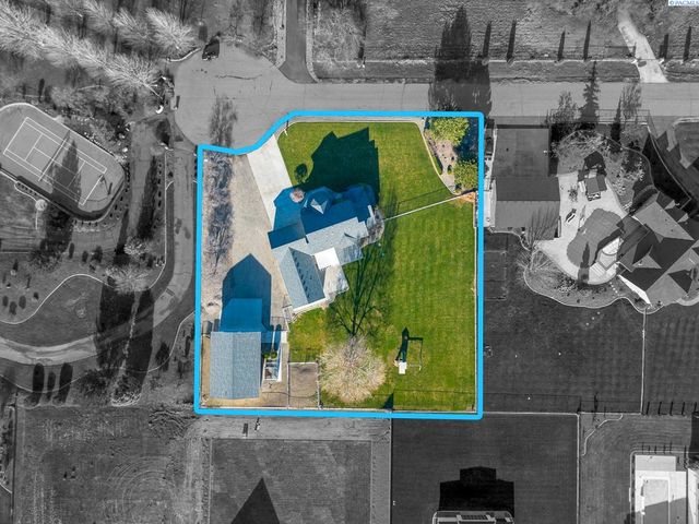 12516 Eagle Reach Court, Pasco, WA 99301