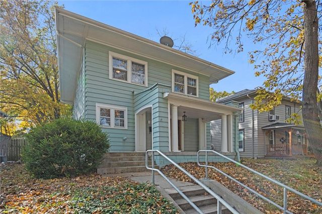 211 E Cedar Street, Olathe, KS 66061