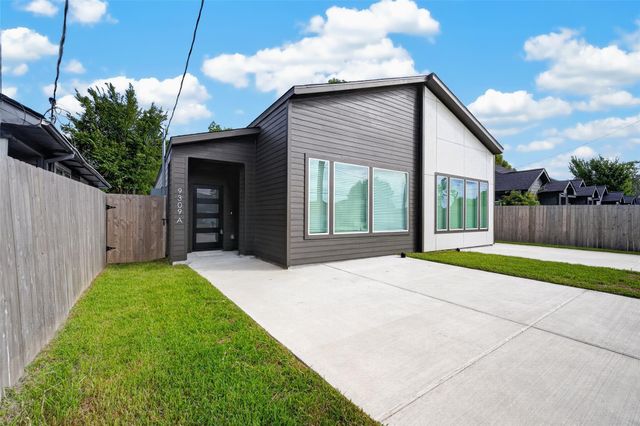 9309 Caddo Road A, Houston, TX 77078