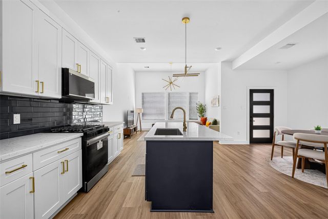 9309 Caddo Road A, Houston, TX 77078