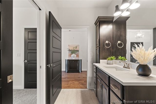 1903 Mystic Falls Circle 229, Jeffersonville, IN 47130