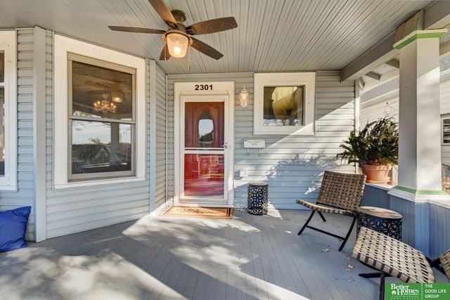 2301 S 35th Avenue, Omaha, NE 68105