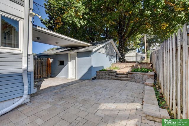 2301 S 35th Avenue, Omaha, NE 68105