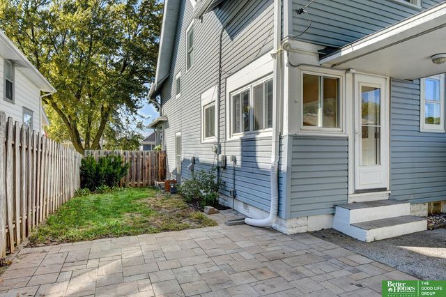 2301 S 35th Avenue, Omaha, NE 68105