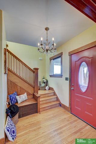 2301 S 35th Avenue, Omaha, NE 68105