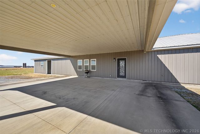 2600 W 410 Road, Adair, OK 74330